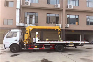 雅安附近汽车轮胎更换